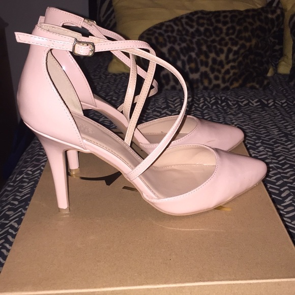 Heels - Picture 2 of 2